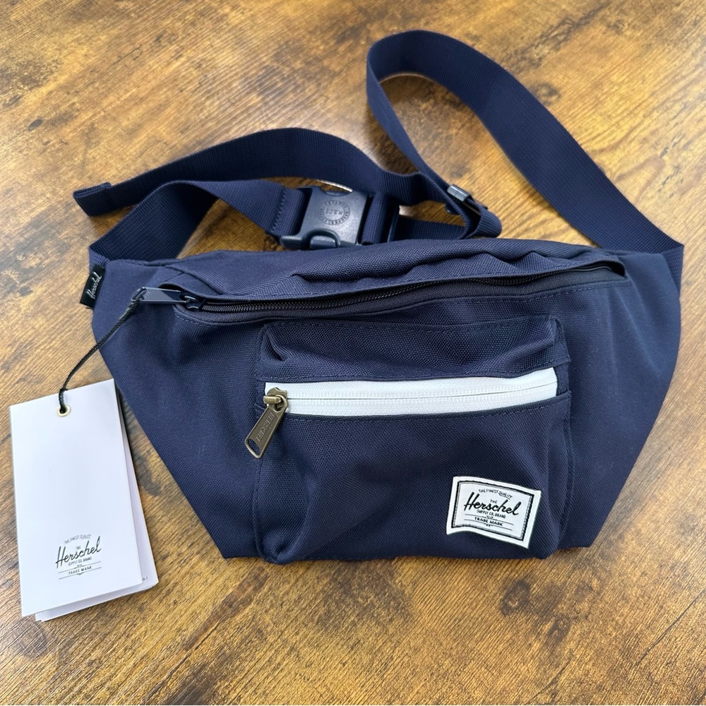 Herschel Supply Company Peacoat Navy Belt Bag NWT - Picture 5 of 15